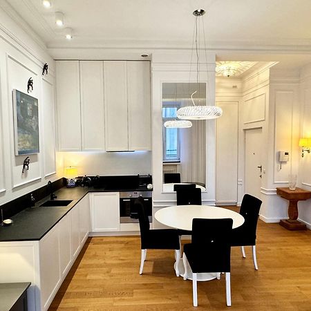Mondrian Luxury Suites Unesco Old Town Варшава Экстерьер фото